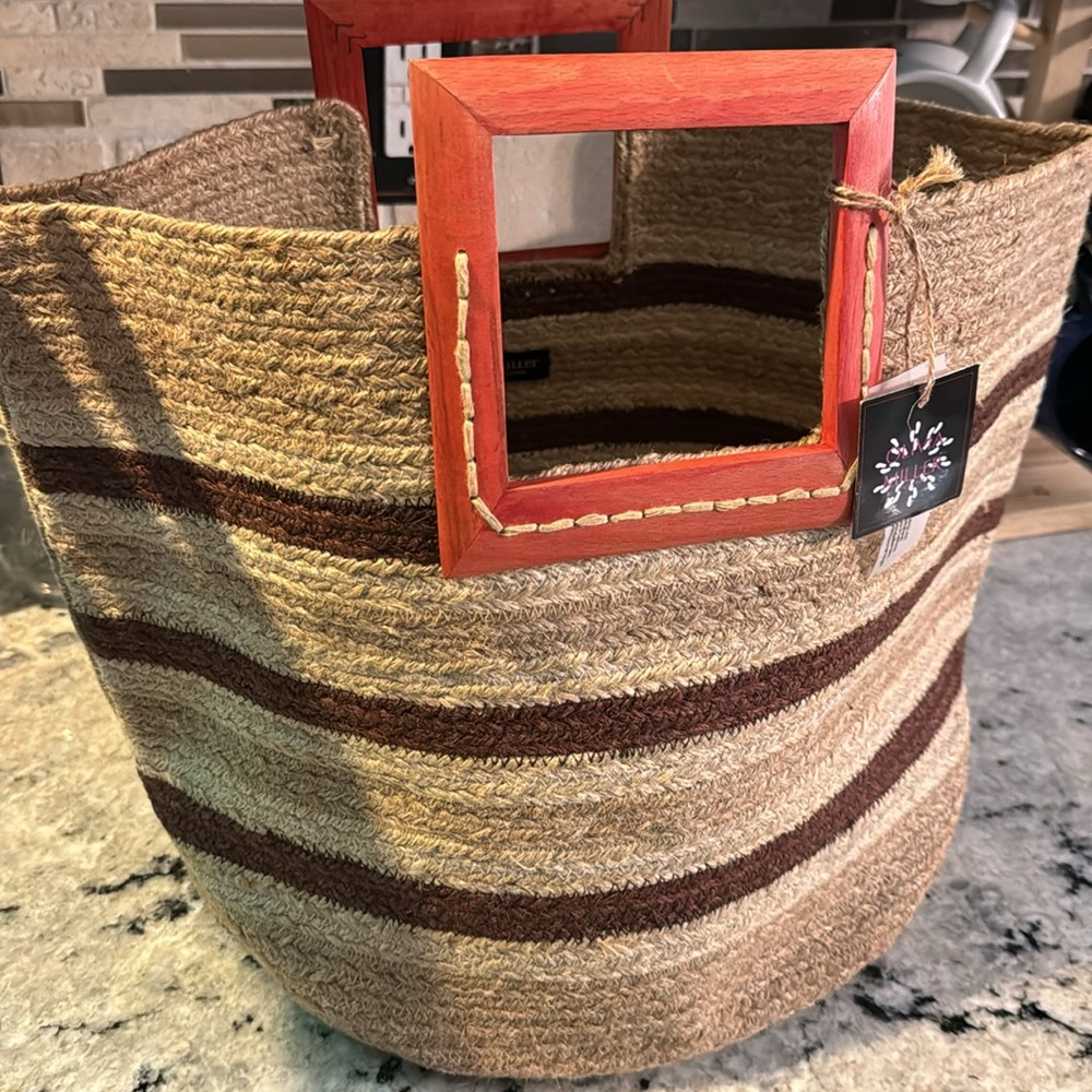 Olivia Miller hand bag